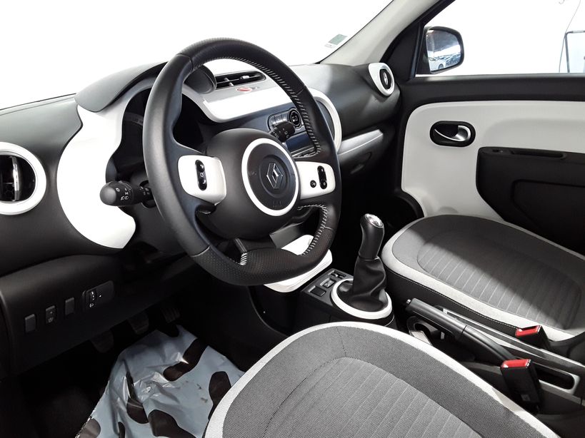 RENAULT TWINGO III 2019 - Photo n°17