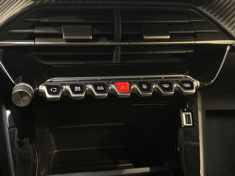 PEUGEOT 208 2023 - Photo n°17