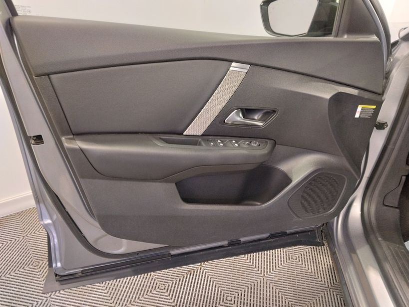 CITROEN C4 X 2023 - Photo n°17