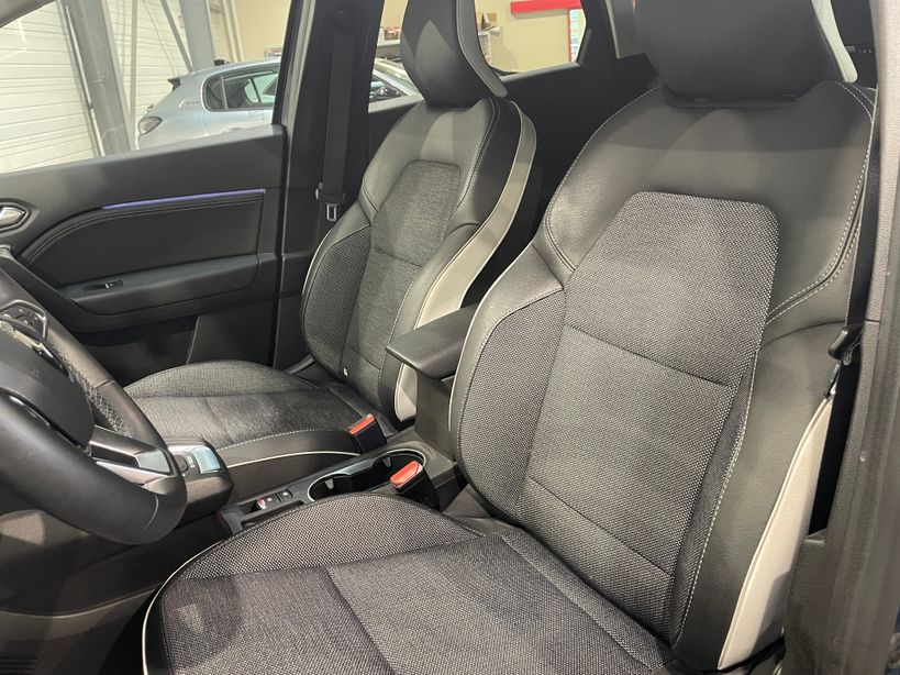 RENAULT CAPTUR 2023 - Photo n°11