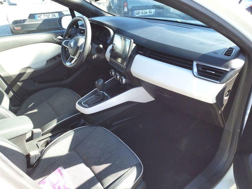 RENAULT CLIO V 2022 - Photo n°4