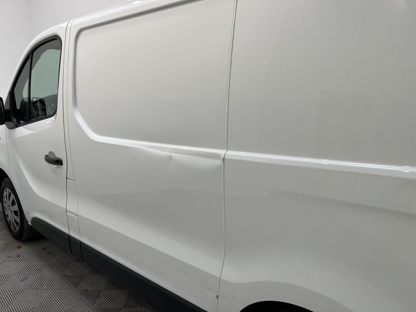 RENAULT TRAFIC FOURGON 2019 - Photo n°8