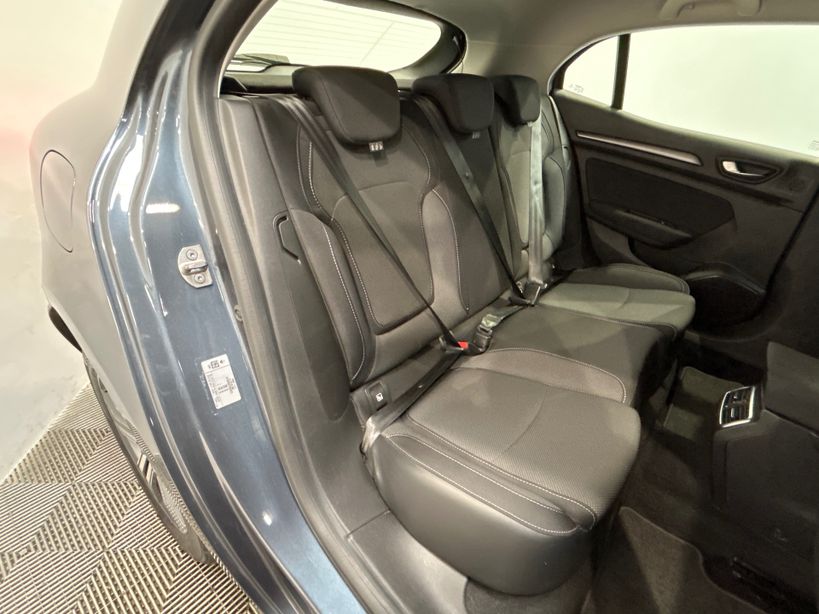 RENAULT MEGANE IV BERLINE 2023 - Photo n°35