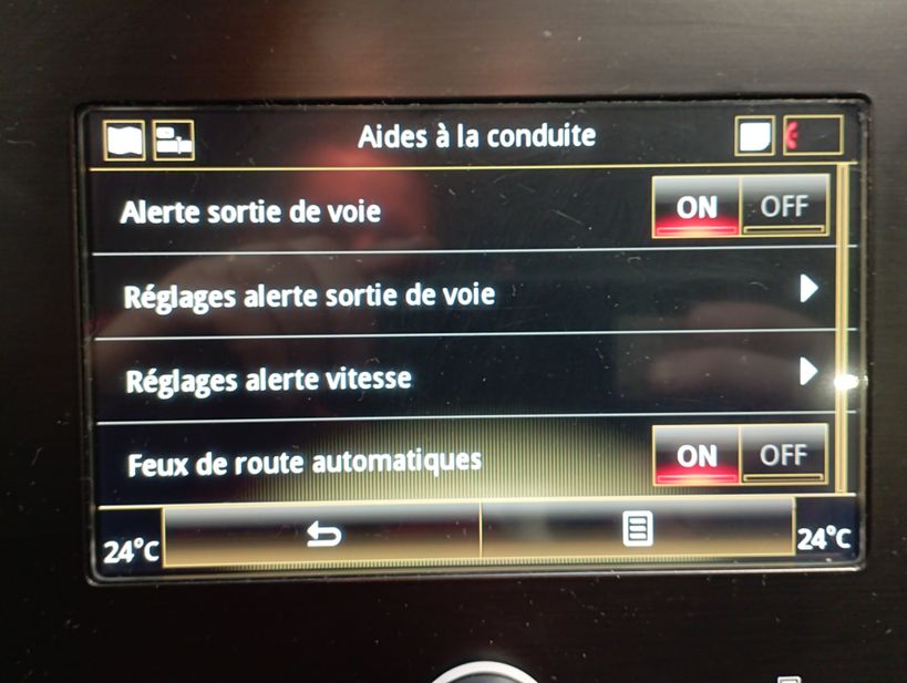 RENAULT MEGANE IV BERLINE BUSINESS 2019 - Photo n°20