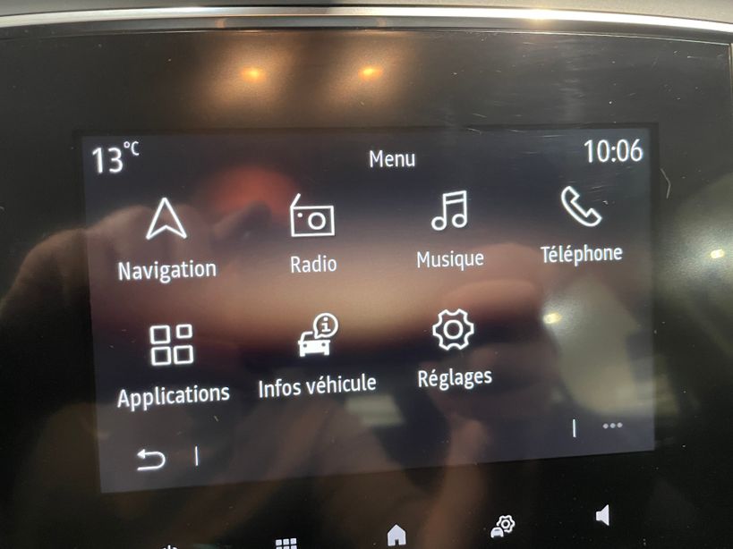 RENAULT MEGANE IV ESTATE 2022 - Photo n°19