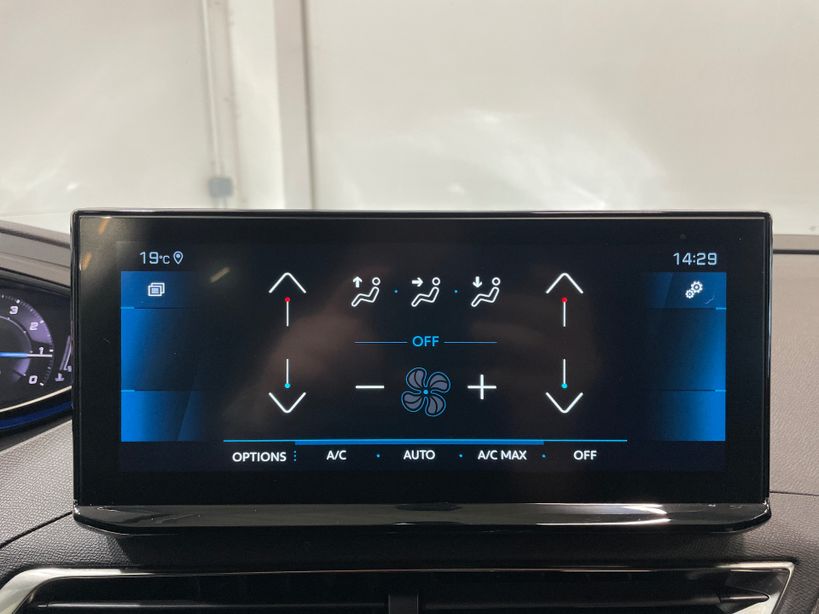 PEUGEOT 3008 2023 - Photo n°17