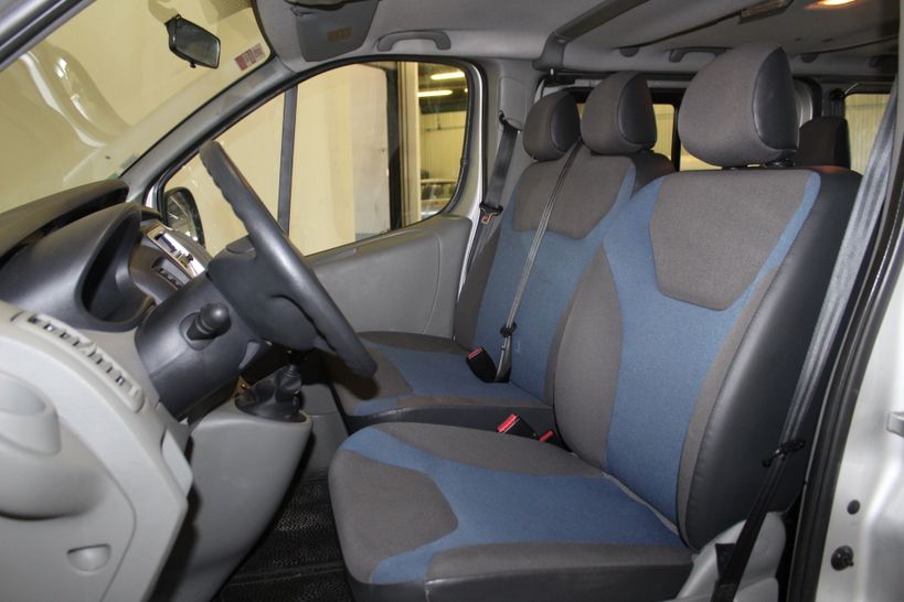 RENAULT TRAFIC II PASSENGER 2013 - Photo n°23