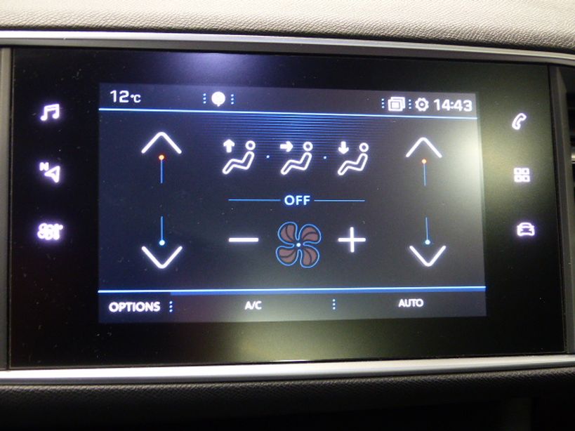 PEUGEOT 308 2019 - Photo n°13