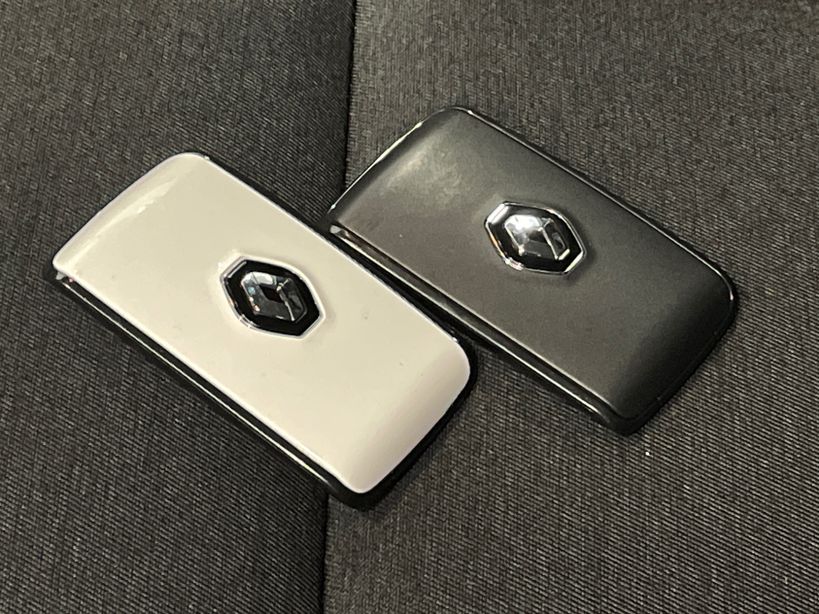 RENAULT CAPTUR 2023 - Photo n°38