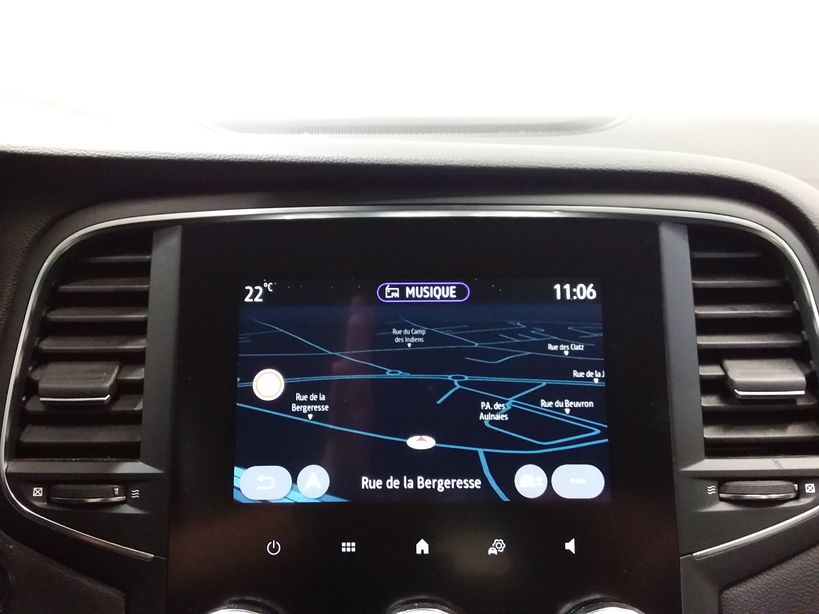 RENAULT MEGANE IV BERLINE 2020 - Photo n°15