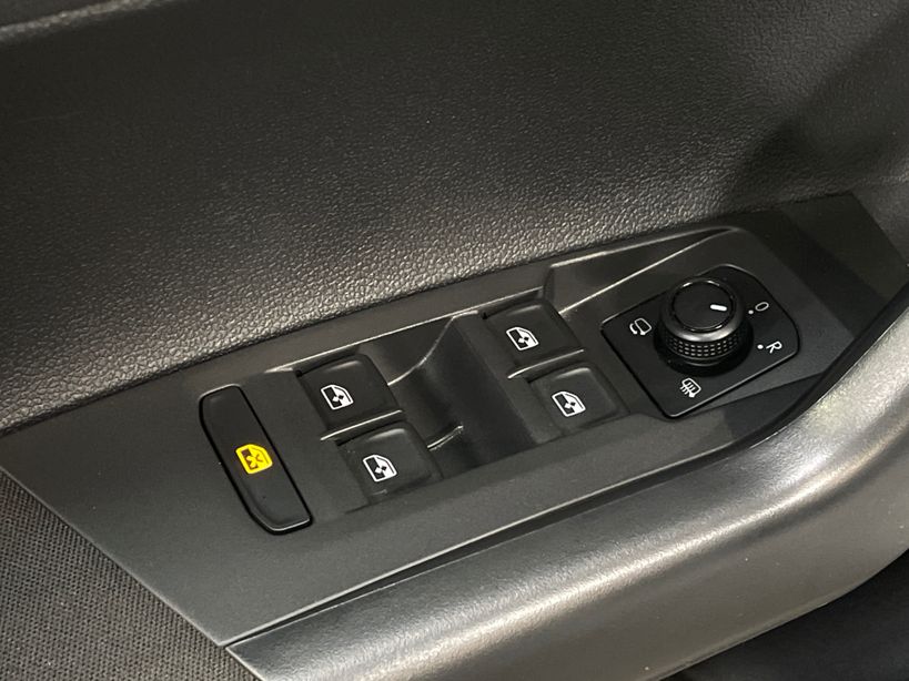 VOLKSWAGEN POLO BUSINESS 2021 - Photo n°32