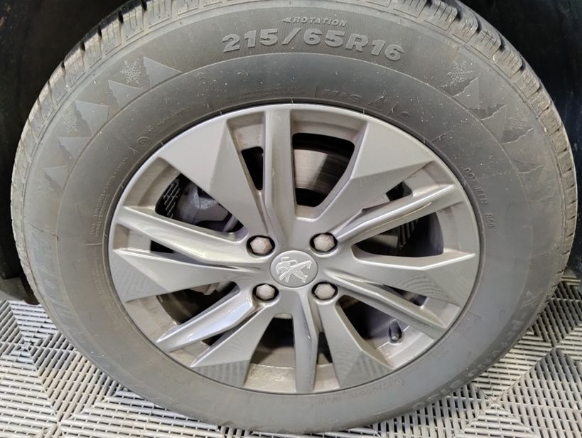 PEUGEOT 2008 2023 - Photo n°15