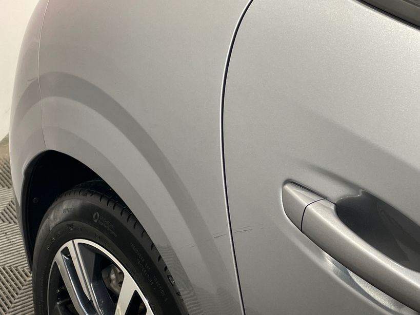 PEUGEOT 208 2023 - Photo n°9