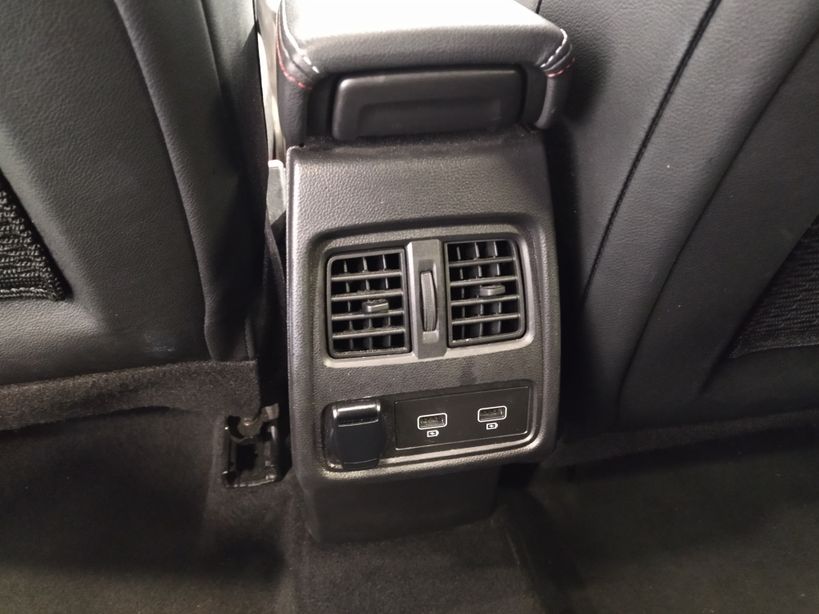 RENAULT CAPTUR 2021 - Photo n°24