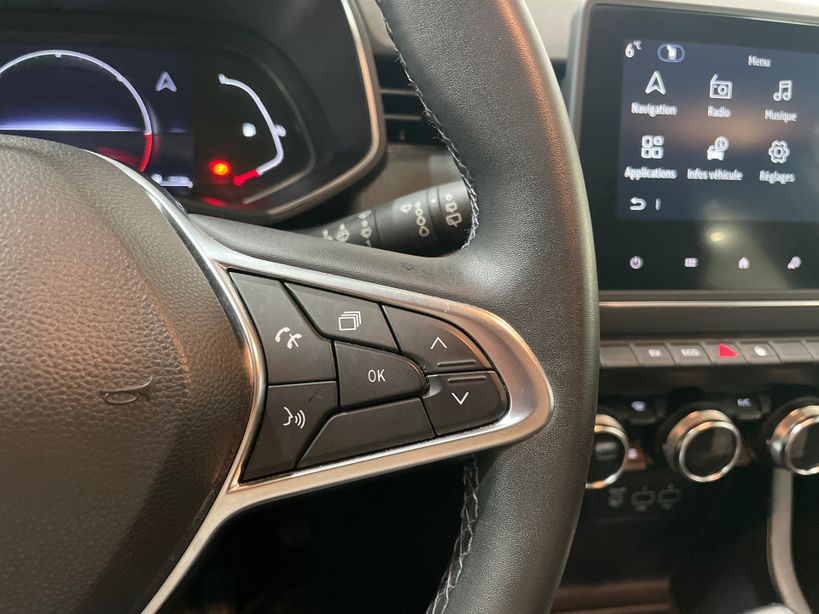 RENAULT CLIO V 2021 - Photo n°19