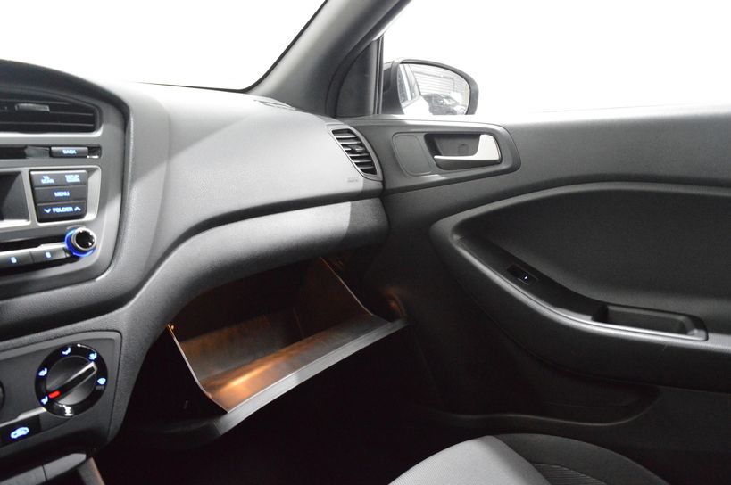 HYUNDAI i20 2018 - Photo n°34