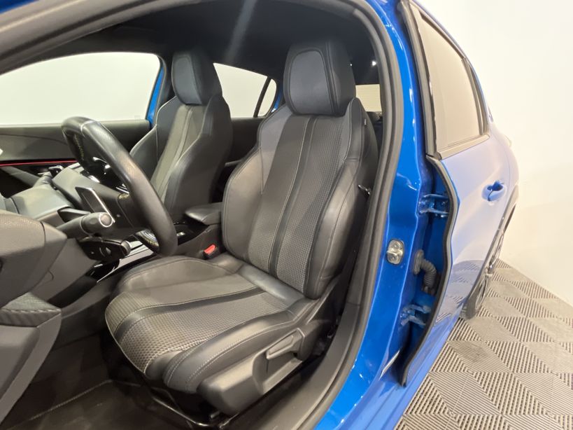 PEUGEOT 208 2021 - Photo n°9