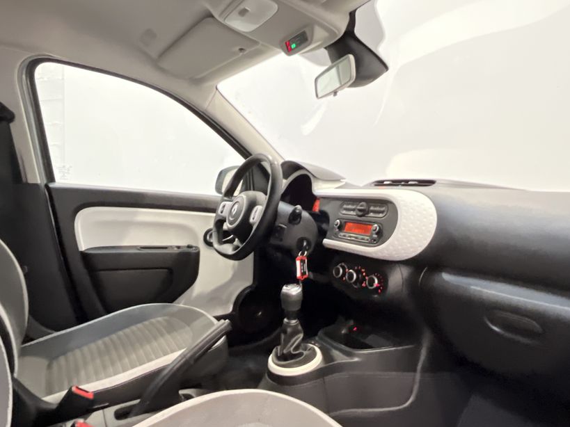 RENAULT TWINGO III 2020 - Photo n°20