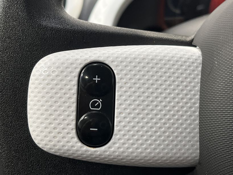 RENAULT TWINGO III 2020 - Photo n°24