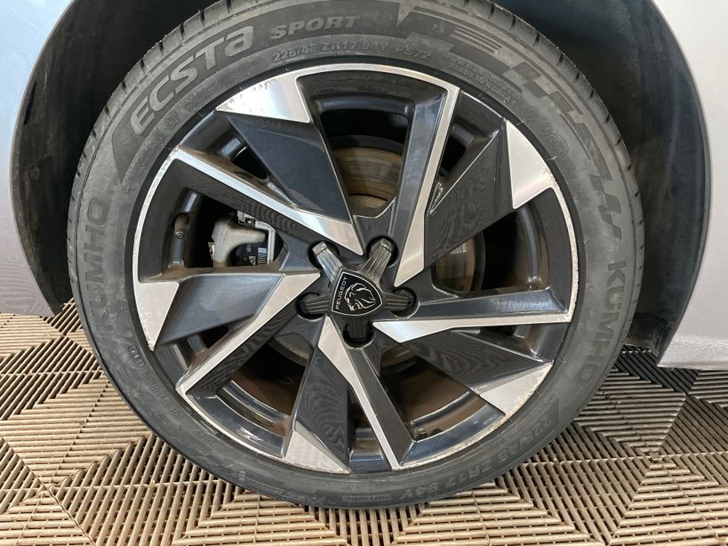 PEUGEOT 308 2023 - Photo n°3