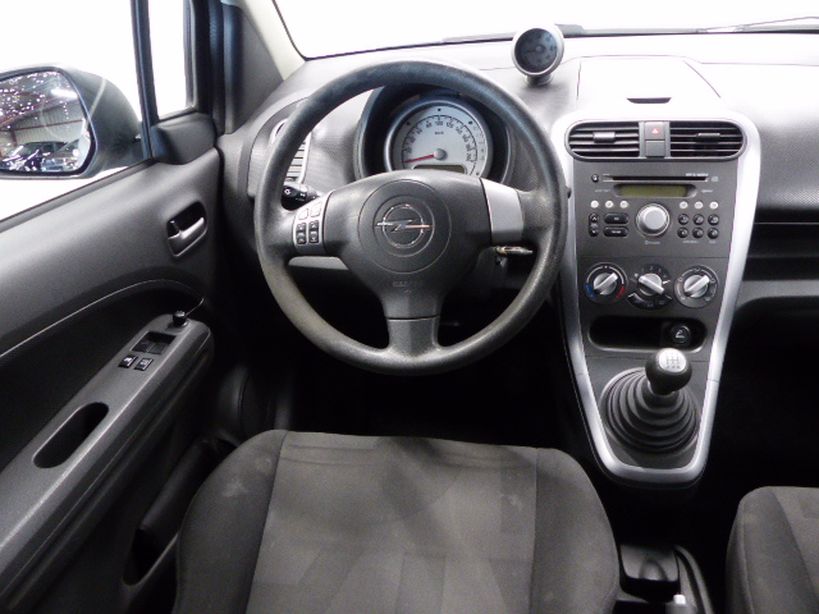 OPEL AGILA 2009 - Photo n°8