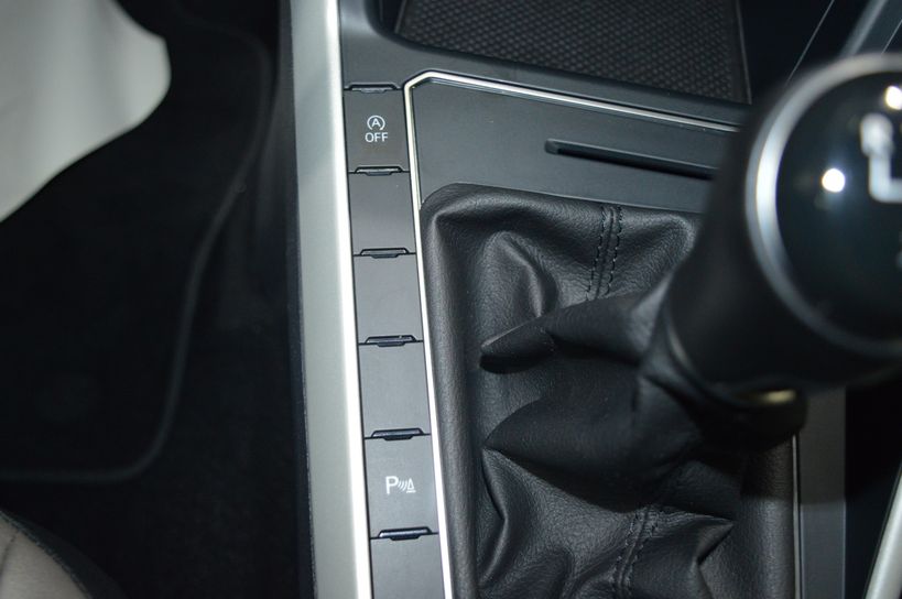 VOLKSWAGEN POLO 2018 - Photo n°20