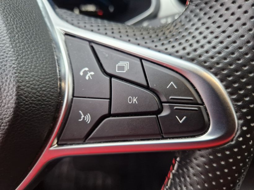 RENAULT CAPTUR 2022 - Photo n°17