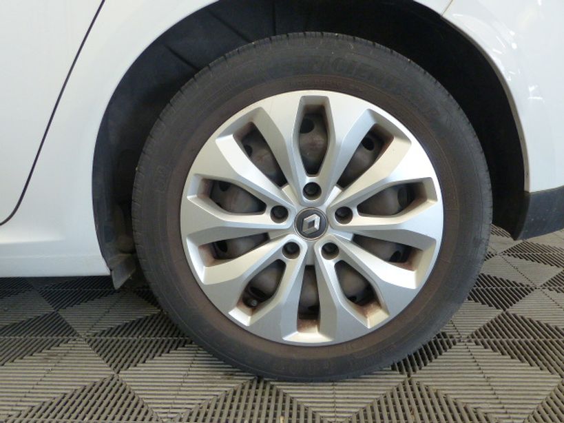 RENAULT MEGANE IV 2016 - Photo n°27