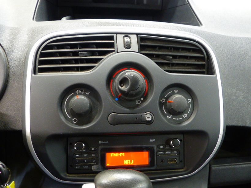 RENAULT KANGOO EXPRESS ZE 2018 - Photo n°8