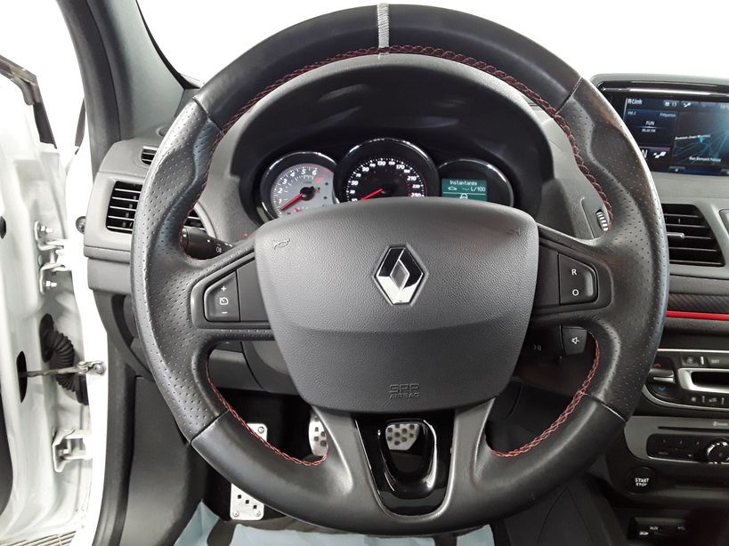 RENAULT MEGANE III COUPE 2015 - Photo n°13
