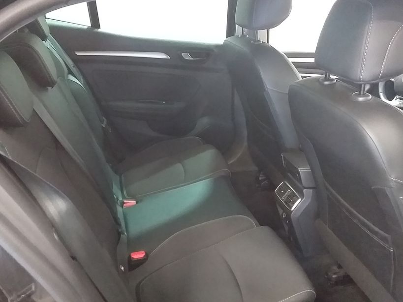 RENAULT MEGANE IV BERLINE 2022 - Photo n°8