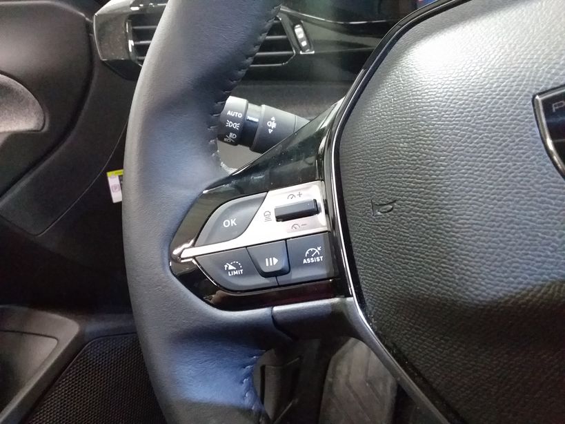 PEUGEOT 308 SW 2023 - Photo n°24