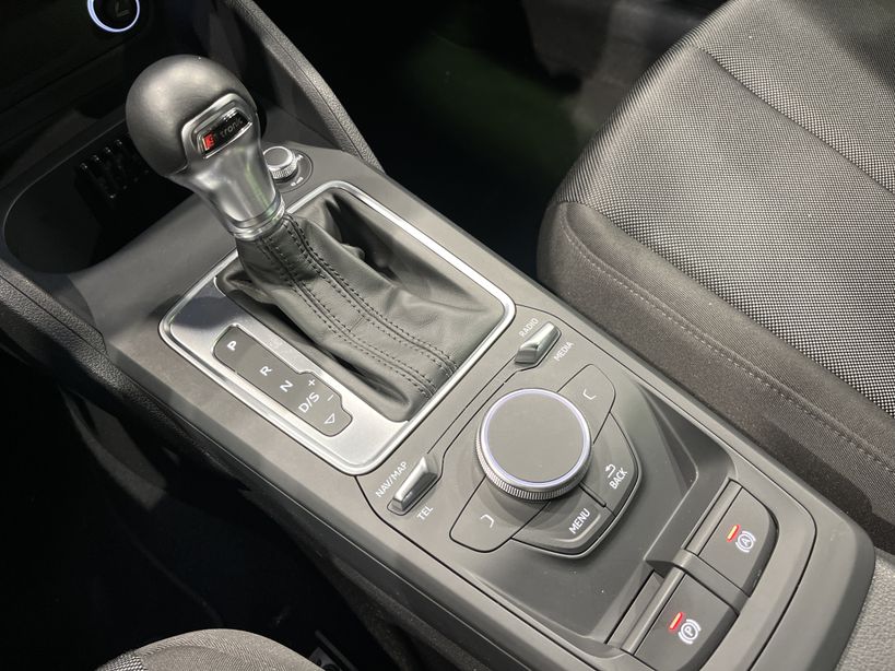 AUDI Q2 BUSINESS 2019 - Photo n°18