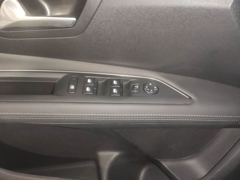 PEUGEOT 3008 BUSINESS 2019 - Photo n°17