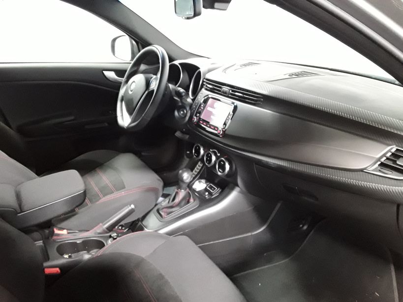 ALFA ROMEO GIULIETTA SERIE 2 2018 - Photo n°4