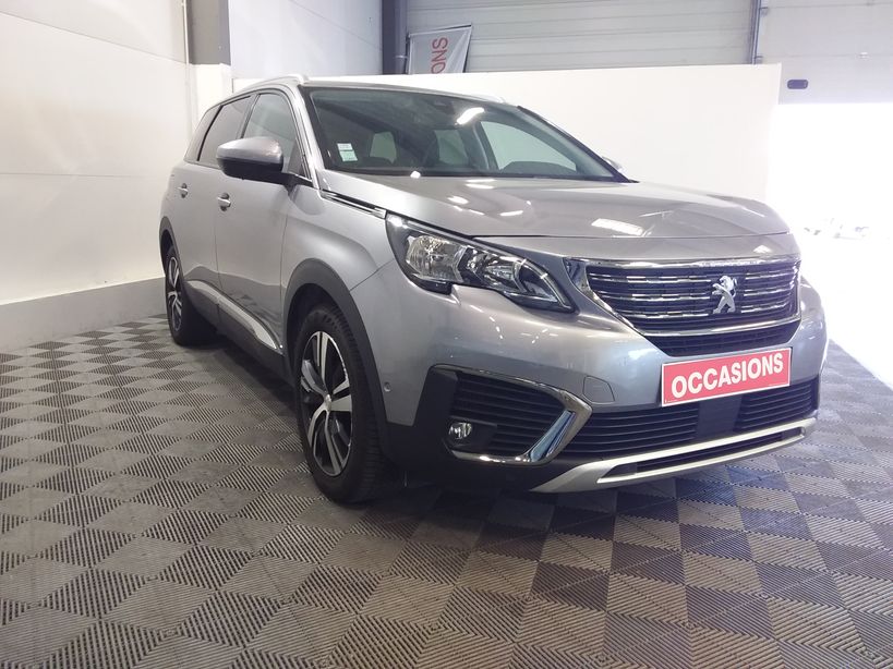 PEUGEOT 5008 2019 - Photo n°3