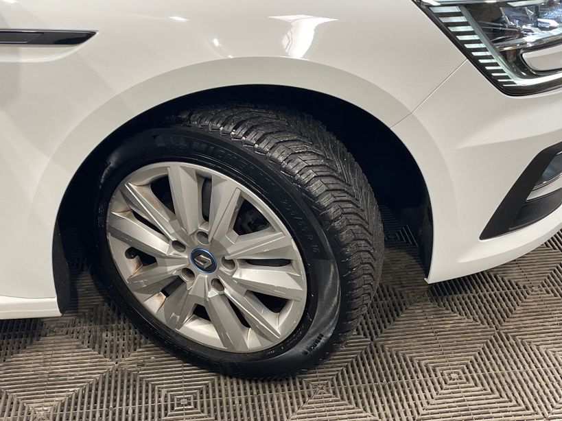 RENAULT MEGANE IV ESTATE 2021 - Photo n°8