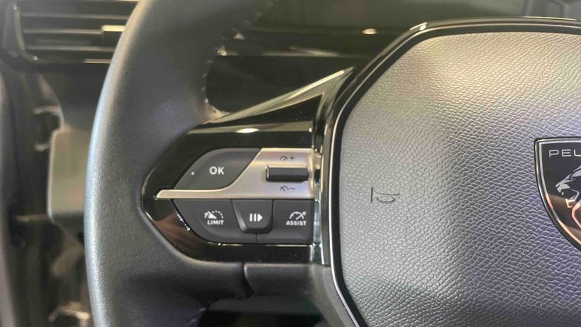 PEUGEOT 308 2023 - Photo n°18