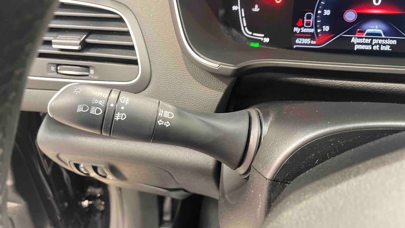 RENAULT MEGANE IV BERLINE 2021 - Photo n°27