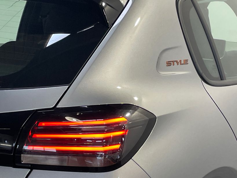 PEUGEOT 208 2025 - Photo n°6