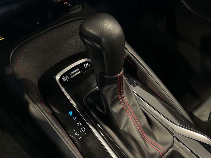 TOYOTA COROLLA TOURING SPORTS HYBRIDE 2023 - Photo n°18