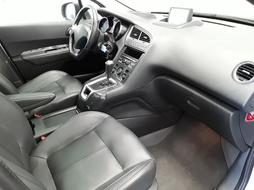 PEUGEOT 5008 2015 - Photo n°5