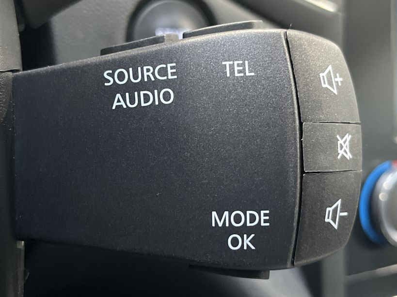 RENAULT MEGANE IV BERLINE 2020 - Photo n°31