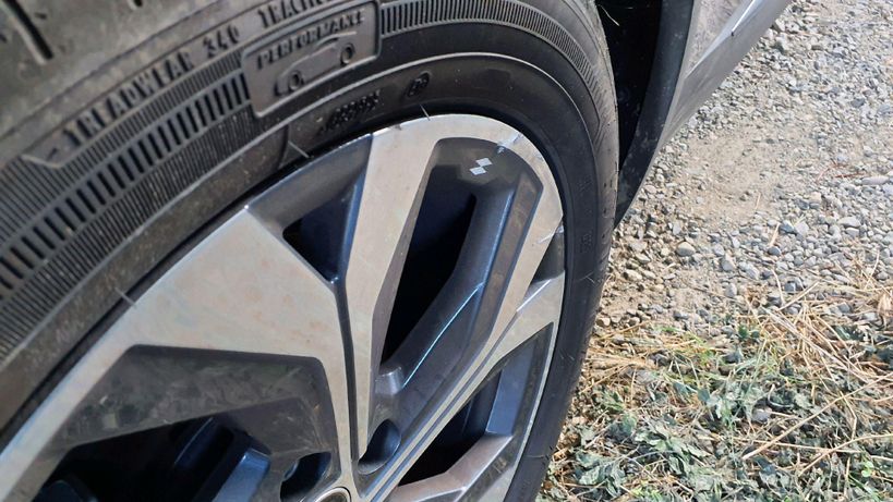RENAULT CAPTUR 2023 - Photo n°8