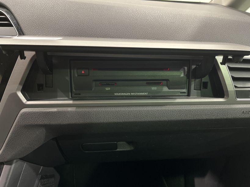 VOLKSWAGEN TOURAN 2016 - Photo n°24