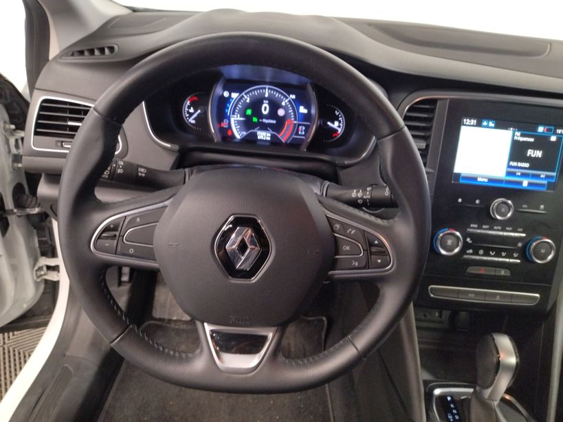 RENAULT MEGANE IV BERLINE BUSINESS 2020 - Photo n°12
