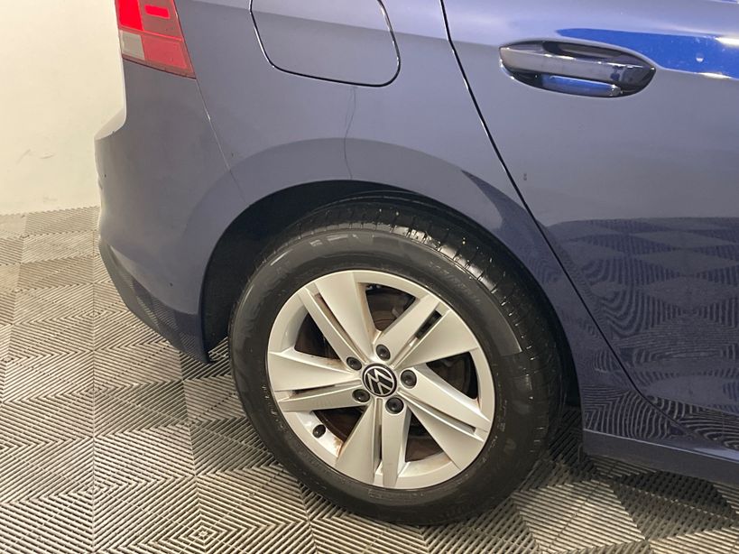 VOLKSWAGEN GOLF 2023 - Photo n°8