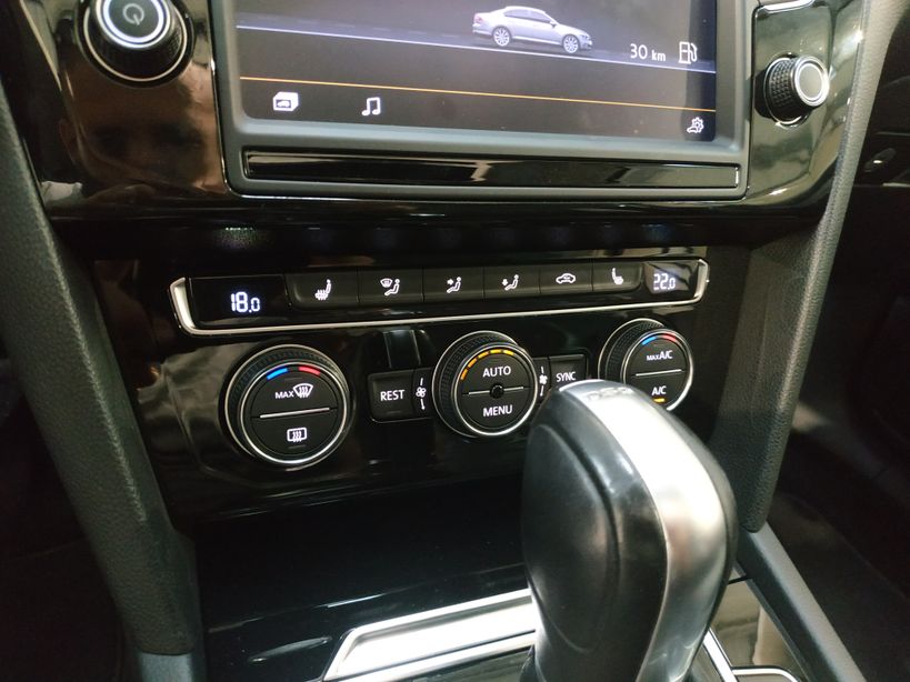 VOLKSWAGEN PASSAT 2015 - Photo n°27