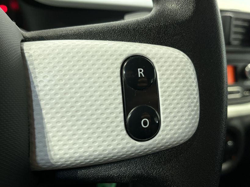 RENAULT TWINGO III 2020 - Photo n°23