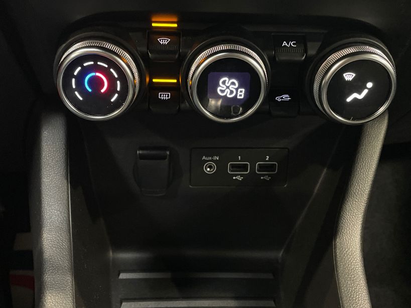 RENAULT CLIO V 2023 - Photo n°17